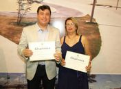 Cristiano e sua vice Iolanda com o diploma de gestores de Marechal Deodoro