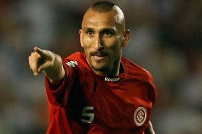 Guiñazú apimenta polêmica: Messi é melhor que Maradona, e os dois são melhores que Pelé