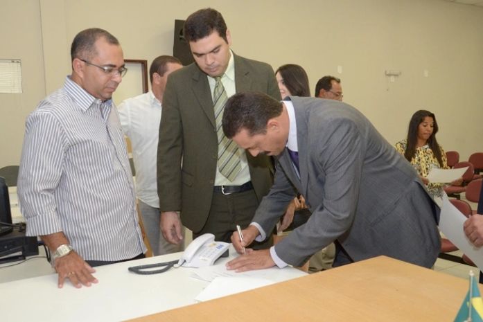 Marlan Ferreira e vereadores são diplomados em Limoeiro de Anadia