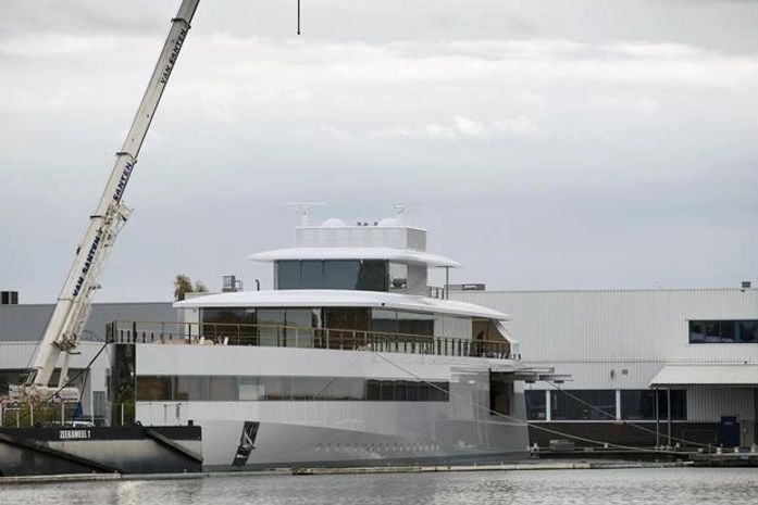 Iate de Steve Jobs é retido na Holanda por falta de pagamento