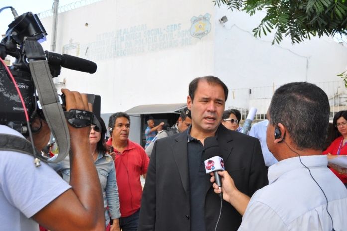 Governo viabiliza linha de crédito para moradores e comerciantes