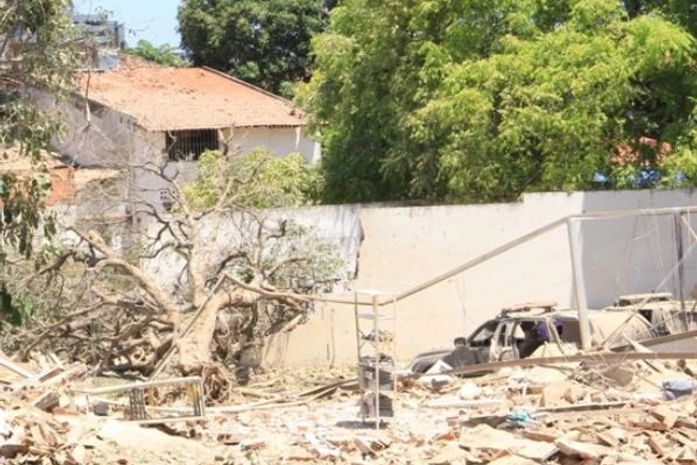 Vítima de explosão é transferida para hospital particular