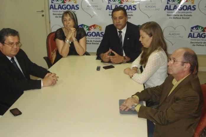 Reunião com a membros da segurança pública