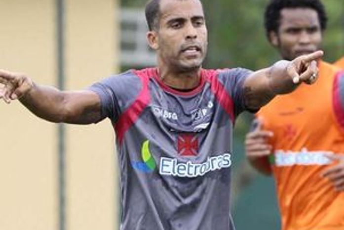 Dinamite diz que Felipe está afastado, mas que rescisão será conversada