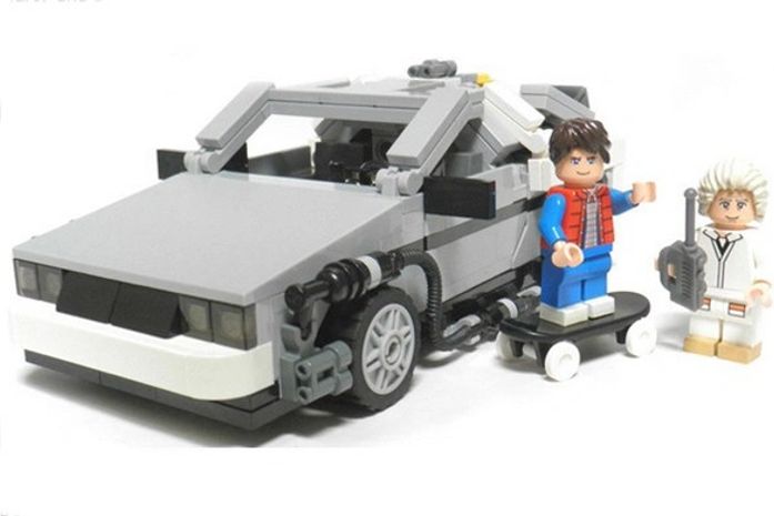 Carro do filme 'De volta para o futuro' ganha versão de Lego