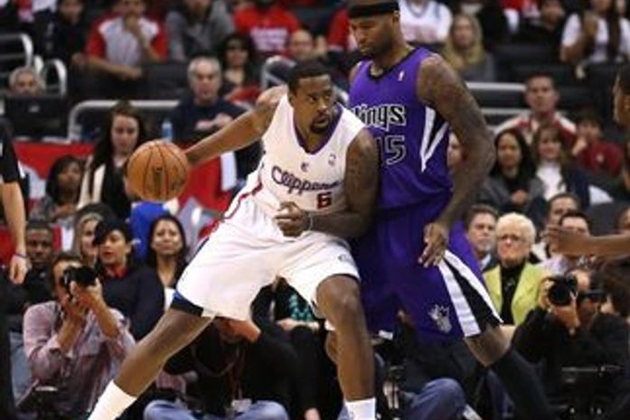 Pivô dos Kings discute com técnico e é suspenso