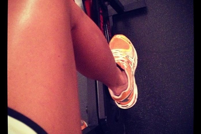 'Malhando muito pra poder comer peru amanhã', brinca Ivete Sangalo