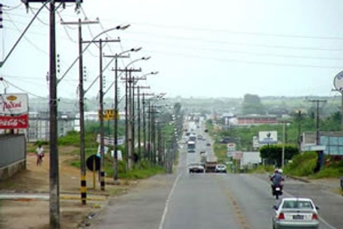 Menor participa de 'racha' e provoca mortes no trânsito