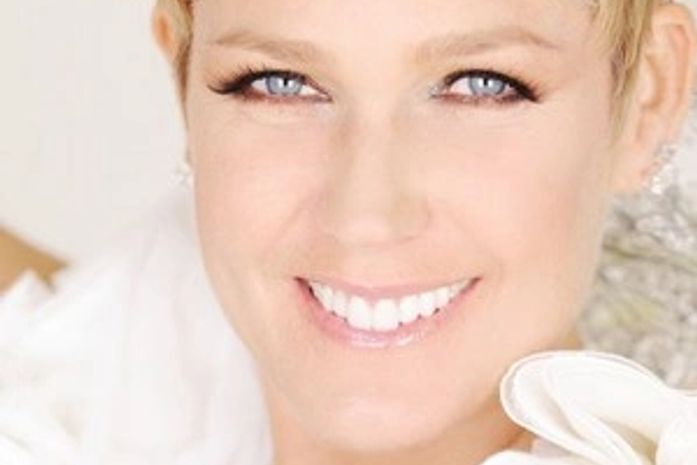 'Meu príncipe está mais para rei', diz Xuxa sobre se apaixonar em 2013