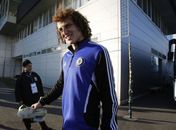 Lampard se rende: "David Luiz é habilidoso e pode ser meio-campista"