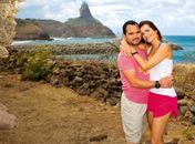 Luciano comemora 9 anos de casamento em Fernando de Noronha