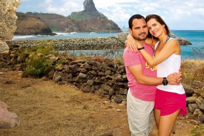 Luciano comemora 9 anos de casamento em Fernando de Noronha