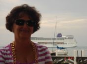 A médica Helenilda Canales, mão de Reyneri.