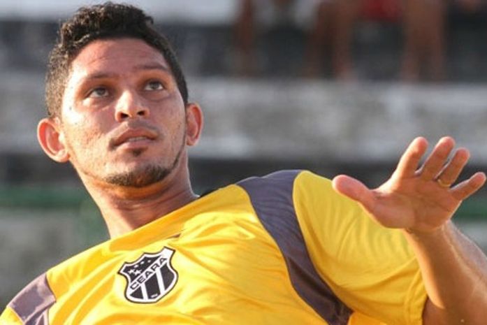 Ex-CRB se apresenta, treina e afirma que vai buscar titularidade no Vovô