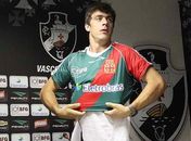 Em São Januário, Vasco apresenta Michel Alves e Thiaguinho