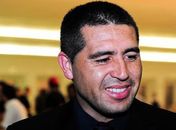 Boca dá ultimato e manda Riquelme se explicar com torcida