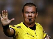 Jogadores elegem Vuaden o melhor árbitro e Sandro Meira Ricci o pior