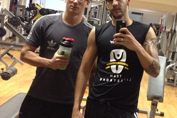 Haja disposição! Gusttavo Lima malha de madrugada