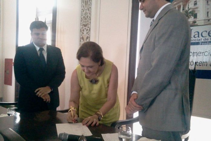 Solange Jurema ? Secretaria de Trabalho, Abastecimento e Economia Solidária (Semtabes)