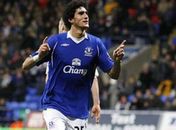 Fellaini justifica mudança de cidade: " as mulheres não me largavam"