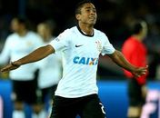 Flamengo sonda Jorge Henrique e marca reunião com empresário