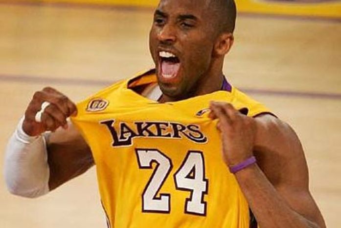 Kobe Bryant critica 'time velho e lento' dos Lakers