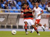 Novela chega ao fim, e Léo Moura acerta a renovação com o Flamengo