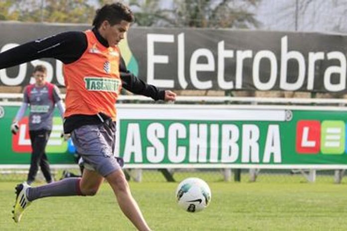 Vasco anuncia a contratação de Elsinho(ex-CRB)