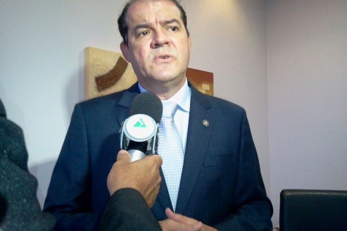 Anselmo Brito e Cícero Amélio discutem e presidente do TC-AL tem que intervir