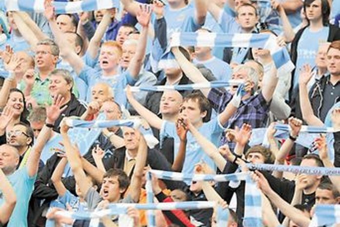 Torcedor do Manchester City é banido dos estádios por três anos