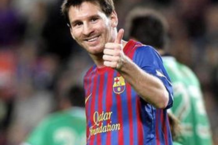 Messi leva Bola de Ouro e é primeiro a ser melhor do mundo 4 vezes