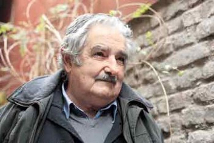 Suspensa legalização da maconha no Uruguai