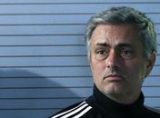 Mourinho repete história do Chelsea e "cava" saída do Real