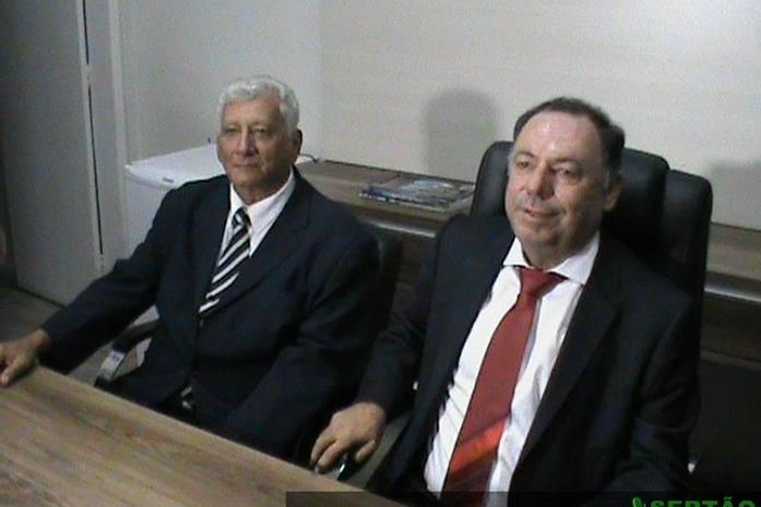 Luizinho e Manoel Ormindo Brandão Barros, o Mindinho, prefeito e vice de Maravilha