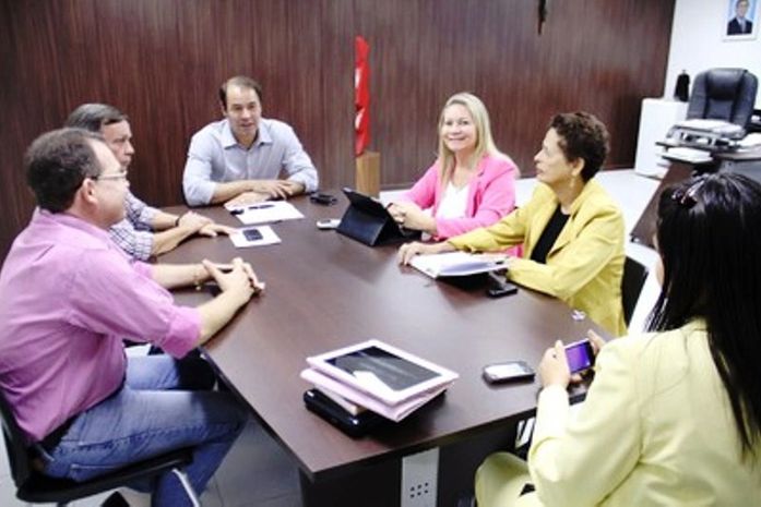 Santana Mariano se reúne com Secretário Infraestrutura par pedir ações para Major Isidoro