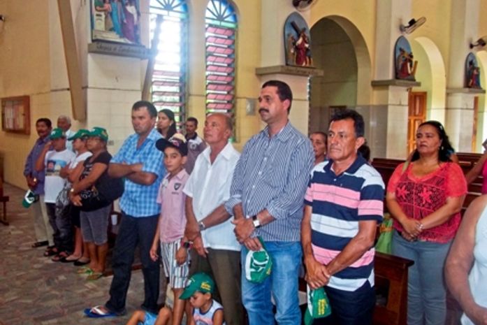 Mais de mil romeiros de Limoeiro de Anadia visitam Juazeiro do Norte