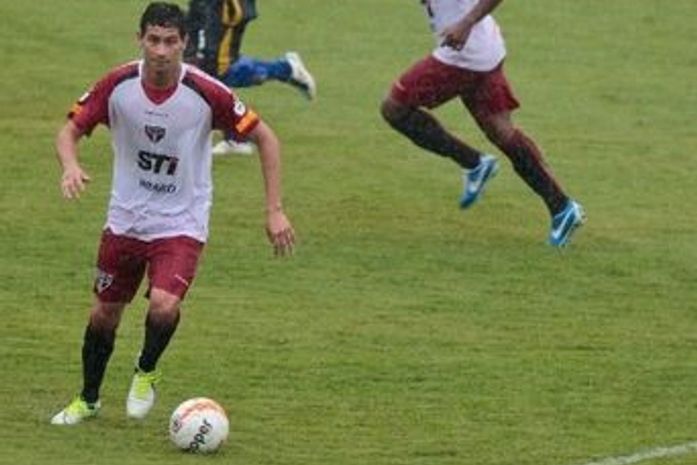 SP faz 9 a 1 com show de Osvaldo e Luis Fabiano