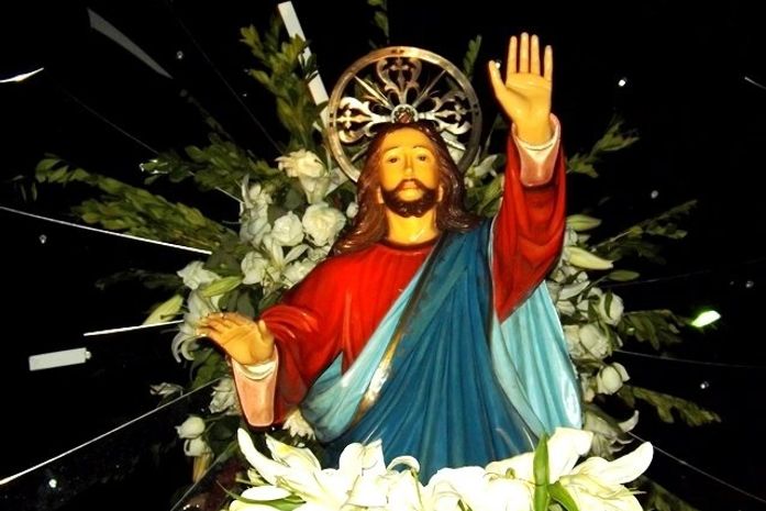 Fiéis celebram seu protetor no último dia do Bom Jesus dos Navegantes