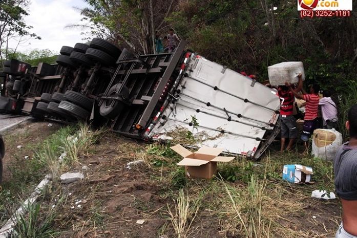Grave acidente na entrada da cidade