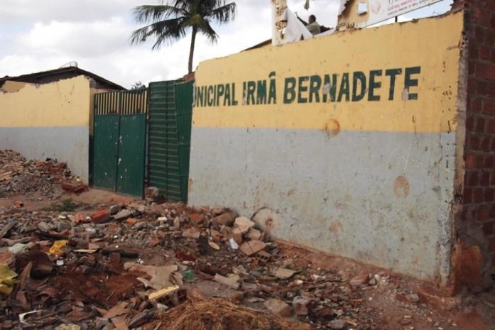 A escola municipal Irmã Bernadete em obra financiada pelo governo Federal