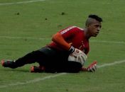 Goleiro do Vasco é chamado de 'macaco' em jogo da Copa SP