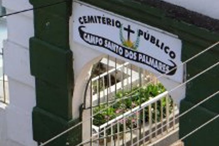 Cemiiterio Público de União