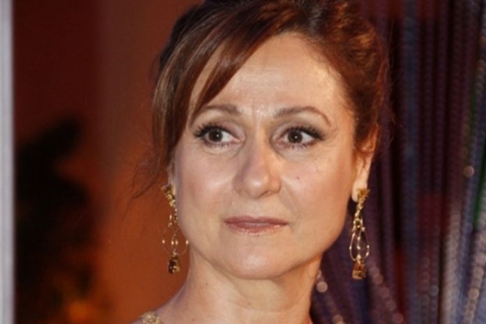 Atriz humilha motorista idoso da TV Globo, que sofre infarto e morre