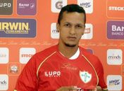 Portuguesa anuncia a contratação do meia Souza, ex-CSA