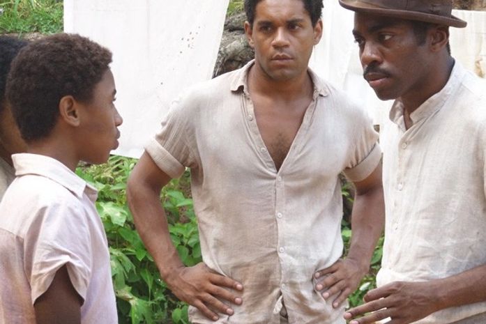 Olavo dá com a língua nos dentes e conta que não viu a mãe grávida de Elias