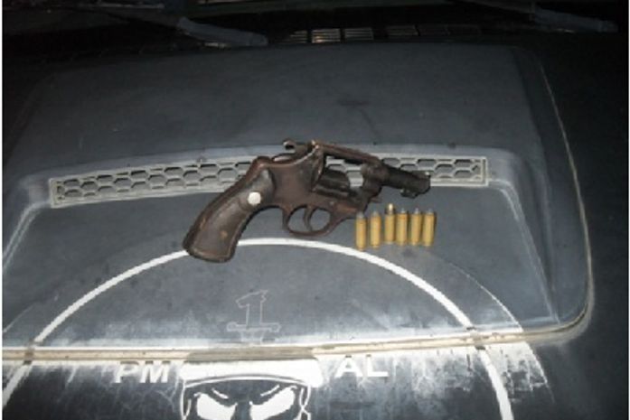 Arma apreendida com menor de idade