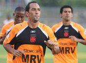 Edmundo pode deixar TV Bandeirantes para virar dirigente no Vasco