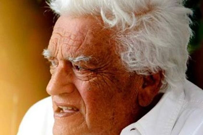 Corpo de ator Walmor Chagas é velado em São Paulo