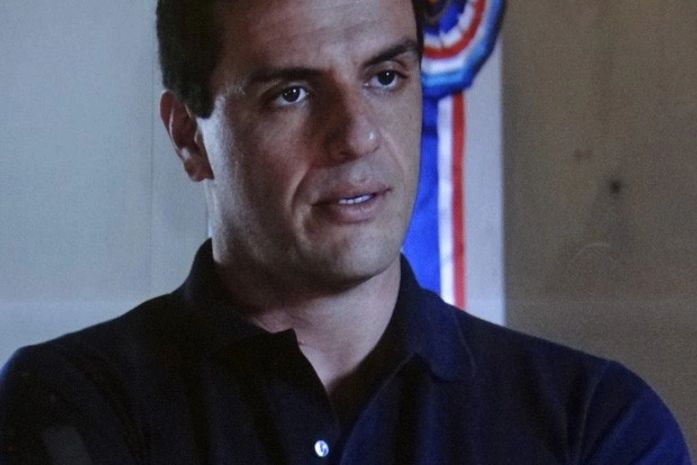 Théo sente algo errado, mas Morena promete: tudo será como antes