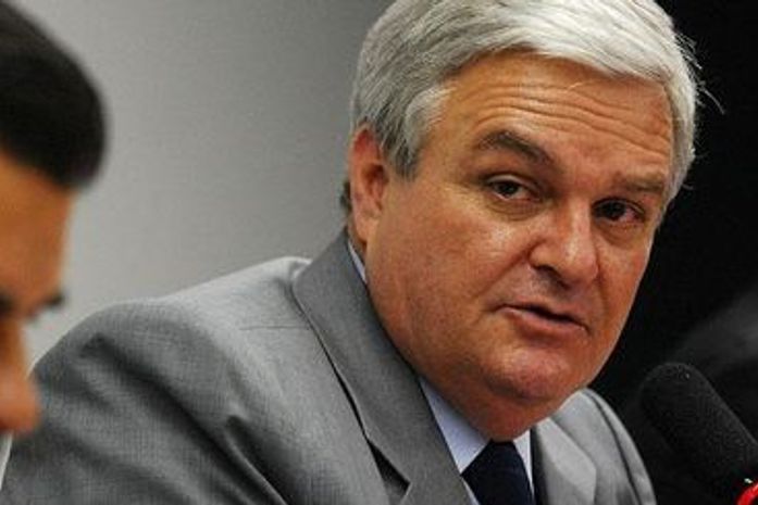 Deputado federal quer banir MMA da TV